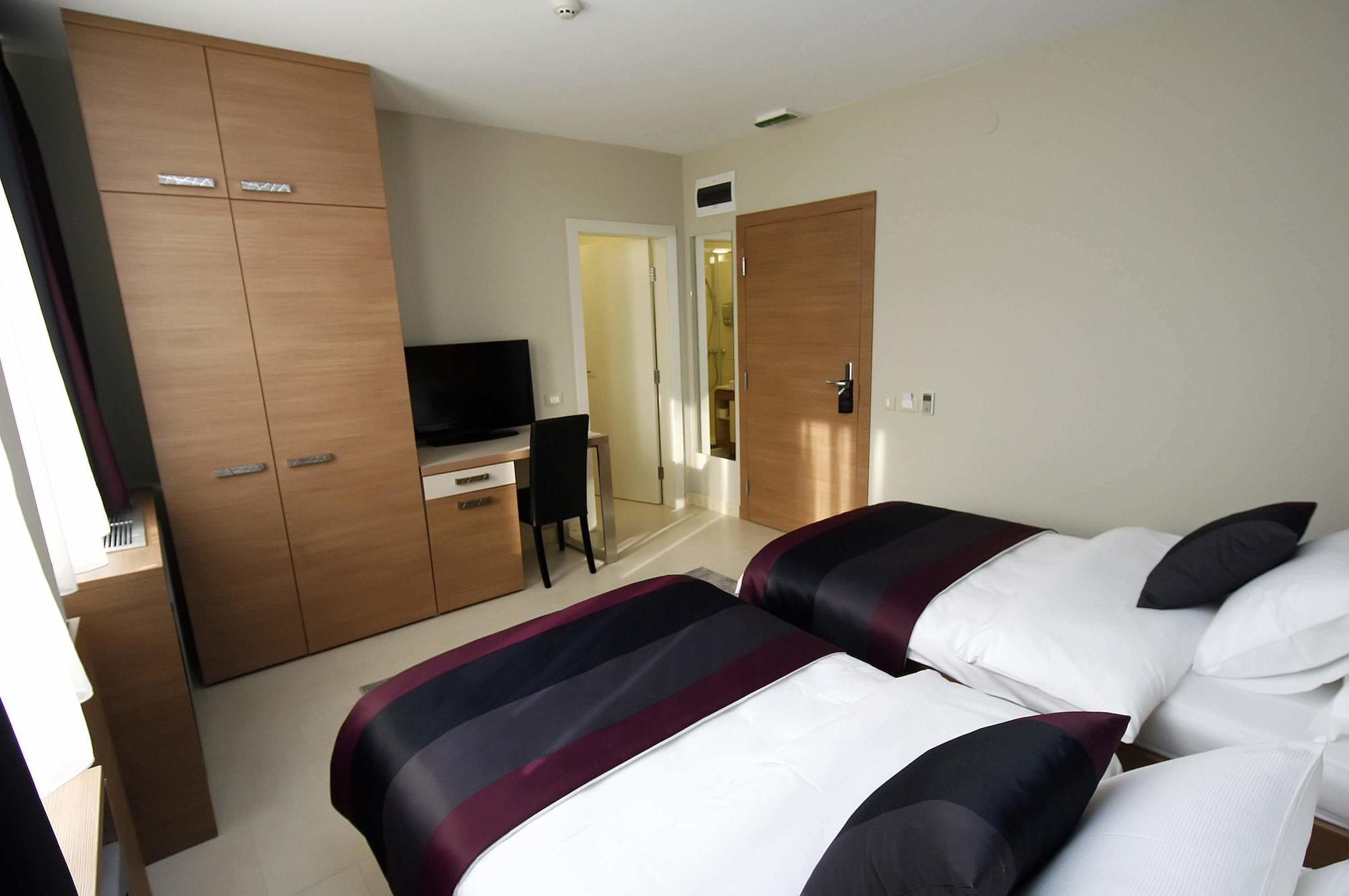 Hotel Srbija Garden-Free Parking Belgrado Exterior foto